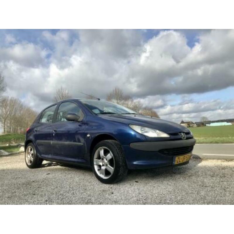 Peugeot 206 1.4 XT, BJ 2000, 5 drs, APK, NAP, Nette Auto