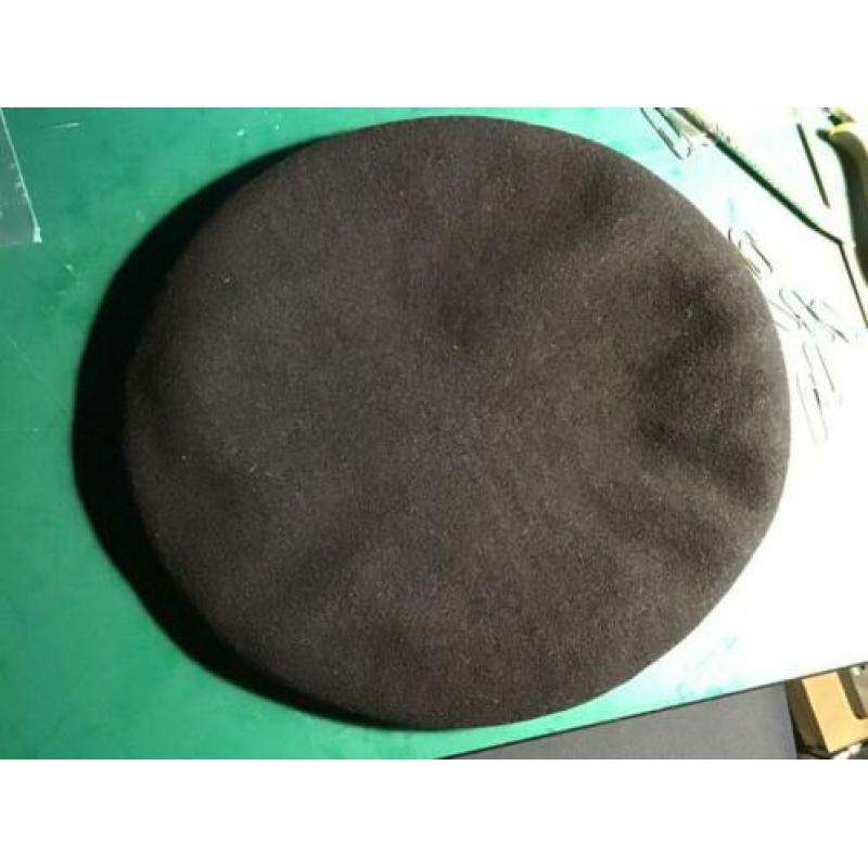 Zwarte Baret van Heutsz Embleem Korea Model