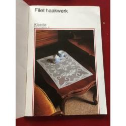 Fijn haakwerk 2. Filethaakmotieven. 1981. Haken.