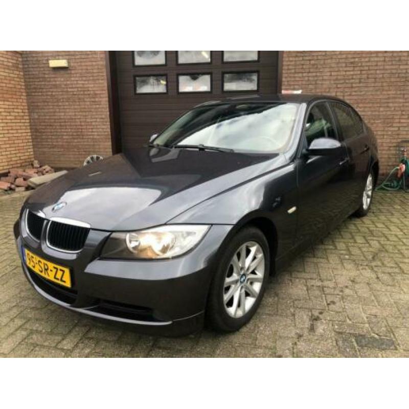 BMW 3-serie 318i High Executive N.A.P.|Nette staat!|PDC|Crui
