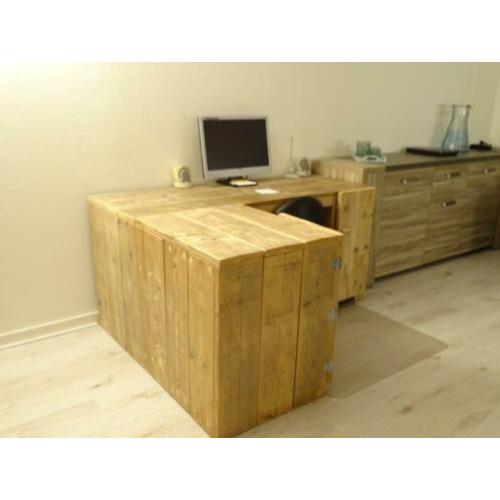 Te koop steigerhouten bureau