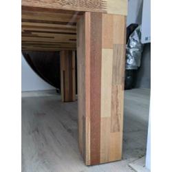 Stevige houten salontafel