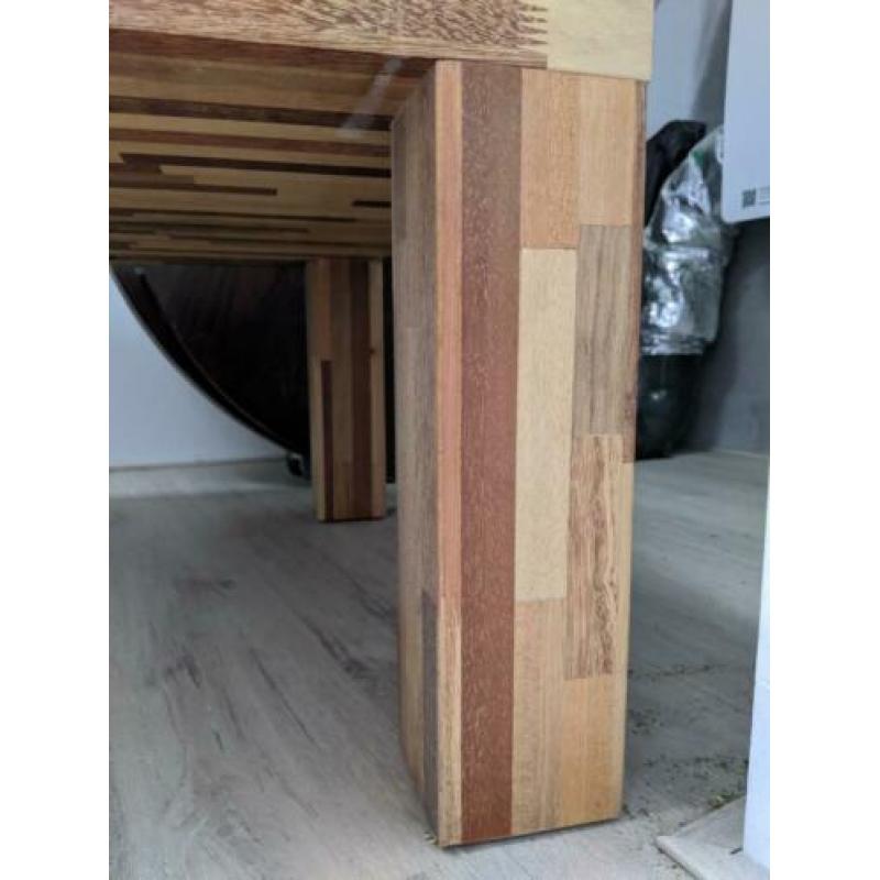 Stevige houten salontafel