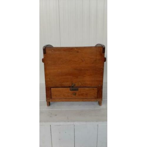 MPH 2948-9 Stoere kist met veel opbergruimte