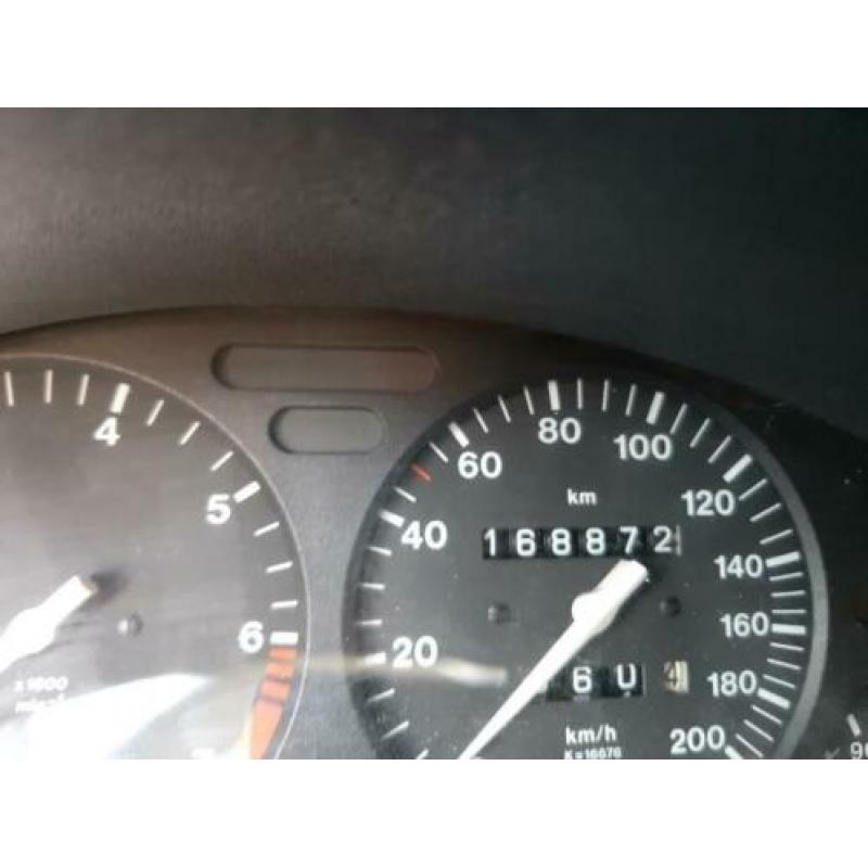 Opel Corsa 1.2 I 16V 3D 1999 Zwart