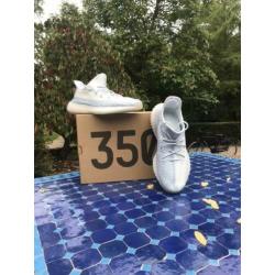 Yeezy cloud White (maat 43,5)