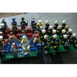 Lego figuren 40 x op tribune