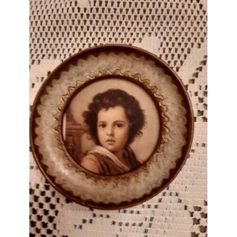 Rond klein lijstje met oud prentje