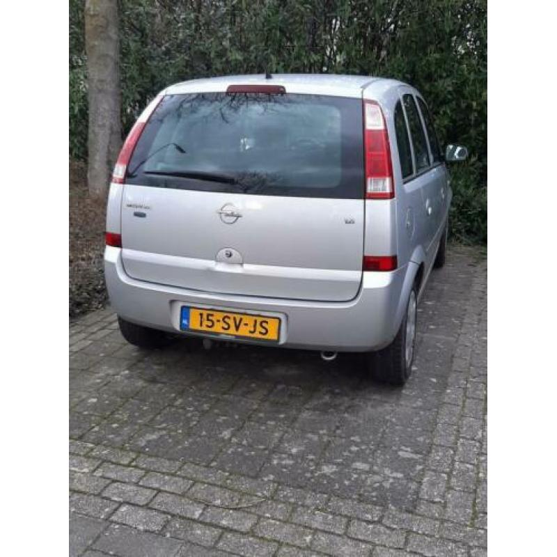 Opel Meriva 1.6 16V 2006 Grijs kmstand 111.000