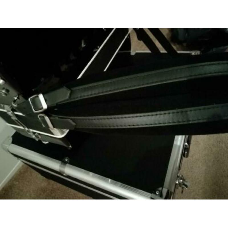 Prachtige Marinucci 80 bas,