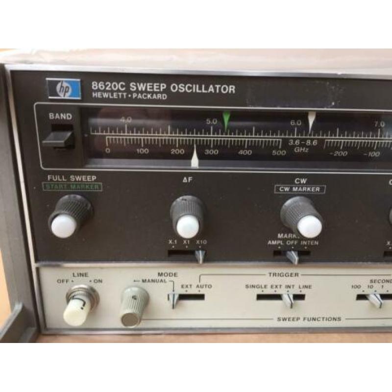 HP8620C Sweep Oscillator + Plug-in HP86240C
