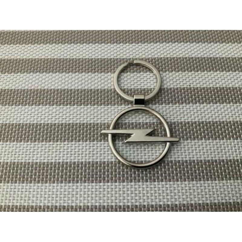 Opel rond zilveren logo sleutelhanger