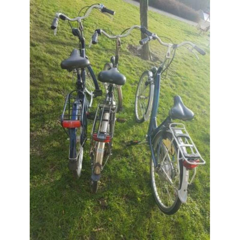 3 fietsen defect .