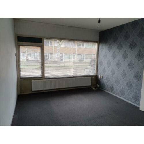 Ruime kamer in nette woning te Emmen Drenthe