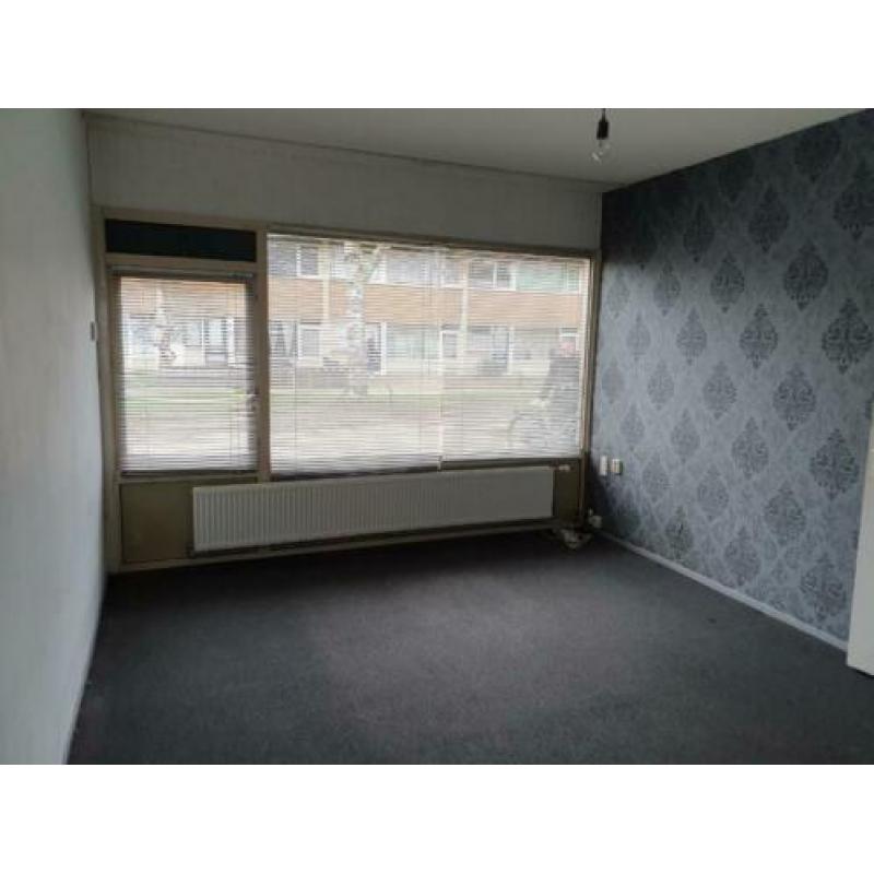 Ruime kamer in nette woning te Emmen Drenthe
