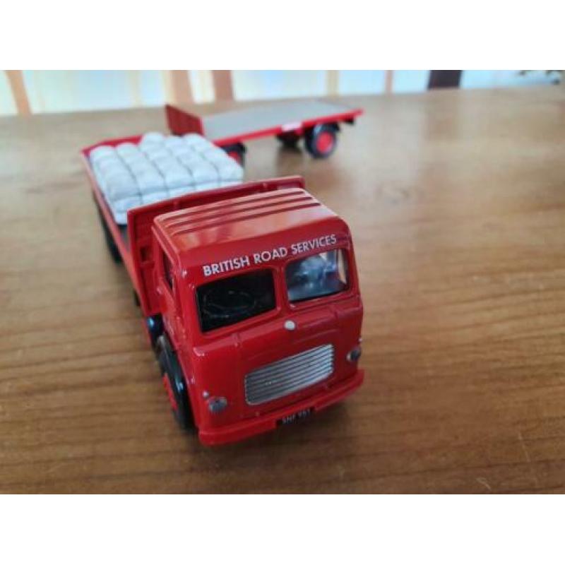Corgi Classics Erf V combi Britisch Road Service Greenheys