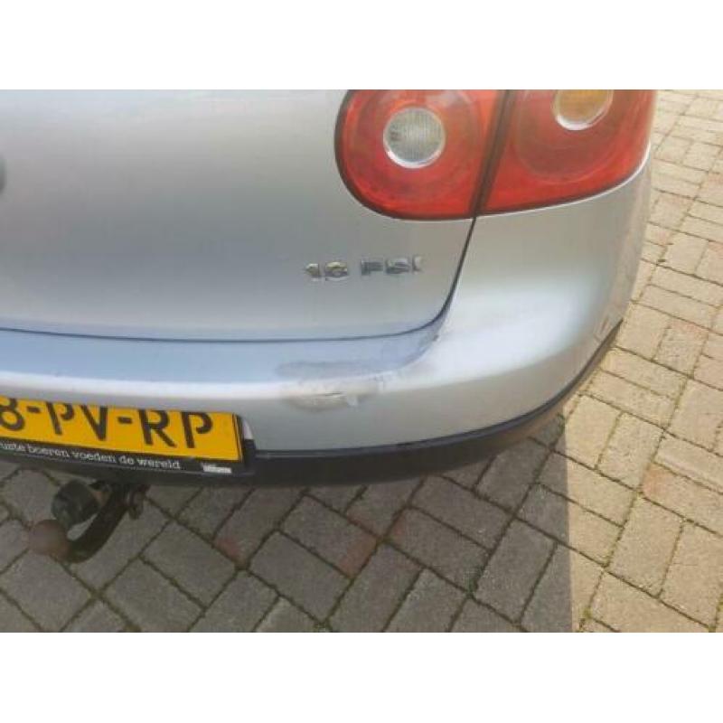 Volkswagen Golf 1.6 16V FSI 85KW 3D 2005 Grijs