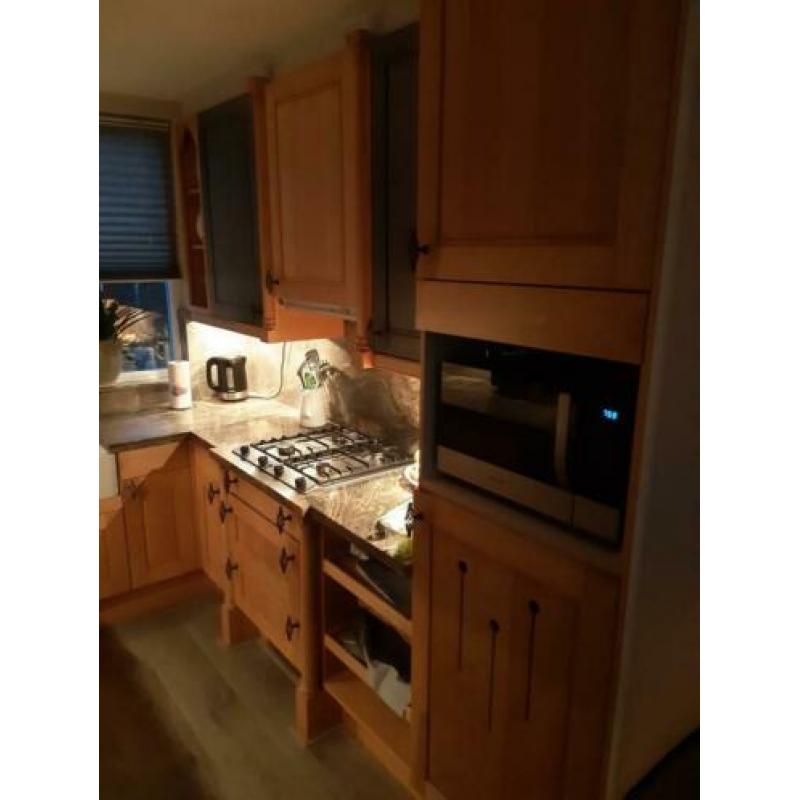 Keuken t.e.a.b. (U vorm opstelling)