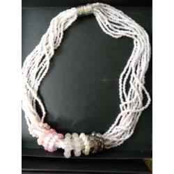 Ketting kraaltjes wit/roze/lila magneetsluiting