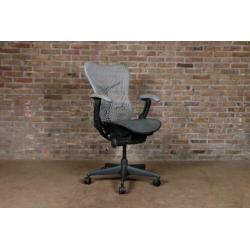 Herman Miller Mirra bureaustoel bij TheReSales