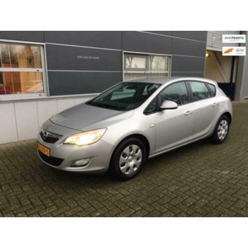 Opel Astra 1.7 CDTi Edition