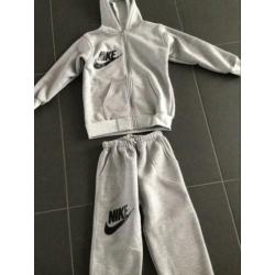 NIKE en Adidas pak nieuw maat 140
