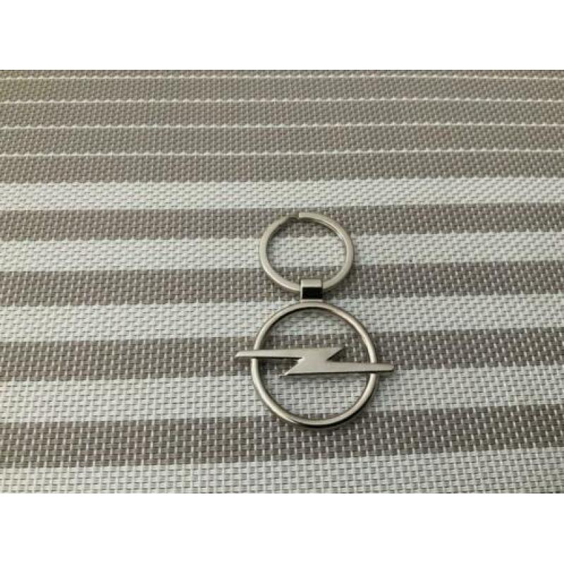 Opel rond zilveren logo sleutelhanger