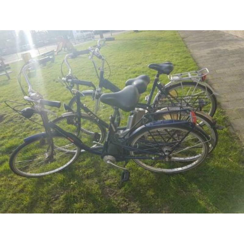 3 fietsen defect .