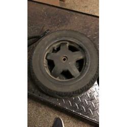 Velgen banden velgenset Vespa Lx lxv s et2 et4 €75