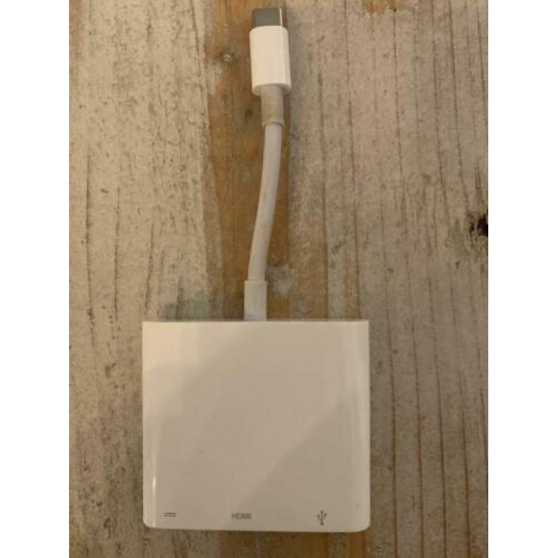 Apple USB-C-naar-VGA-multipoort-adapter