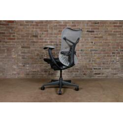 Herman Miller Mirra bureaustoel bij TheReSales