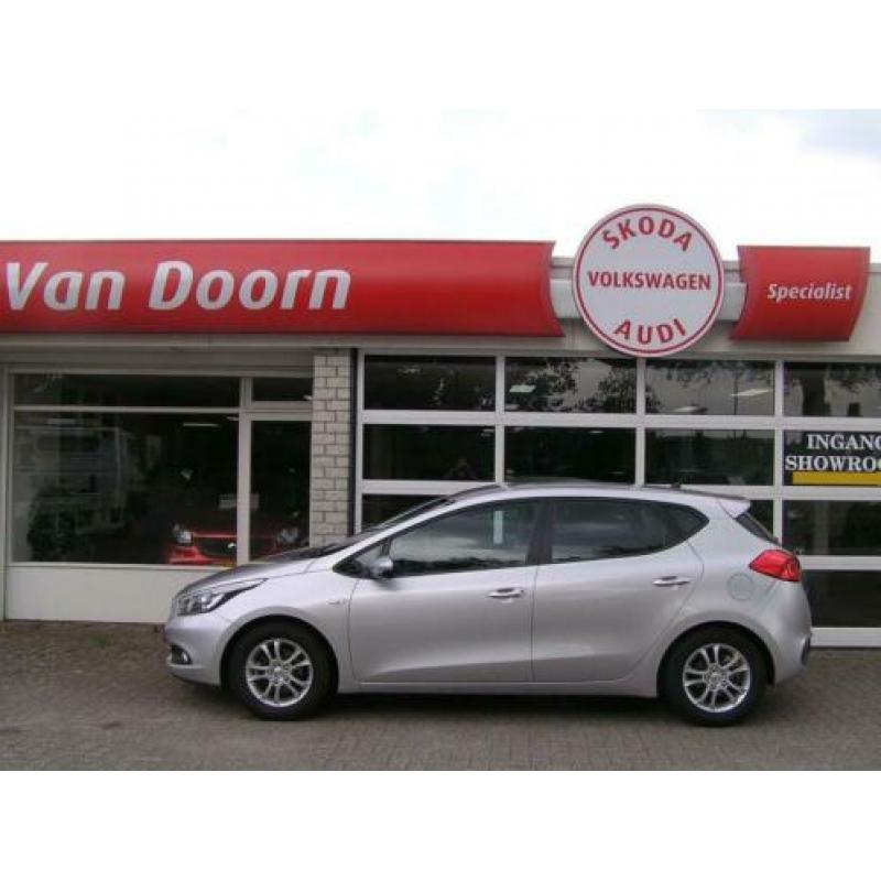 KIA Cee D 1.4 CVVT 105PK Navigator Plus Pack