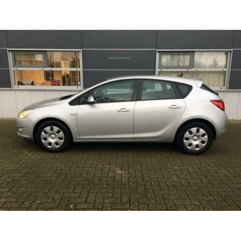 Opel Astra 1.7 CDTi Edition