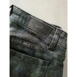 ZGAN! Toxik3.. Supermooie, gave & hele aparte coated skinny!