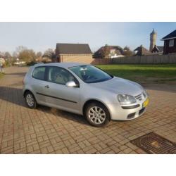 Volkswagen Golf 1.6 16V FSI 85KW 3D 2005 Grijs
