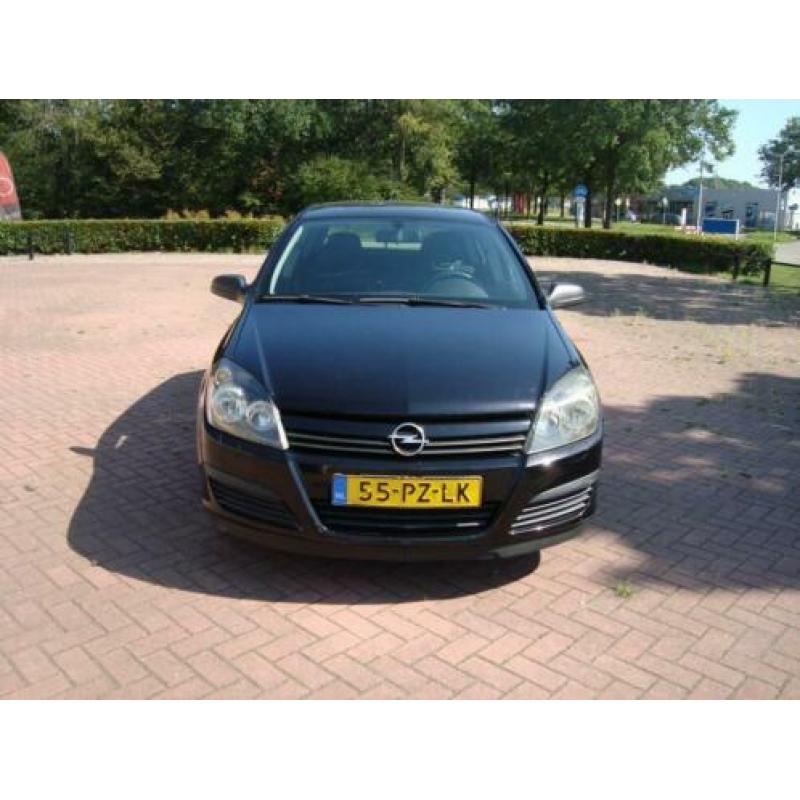 Opel Astra 1.6 Essentia
