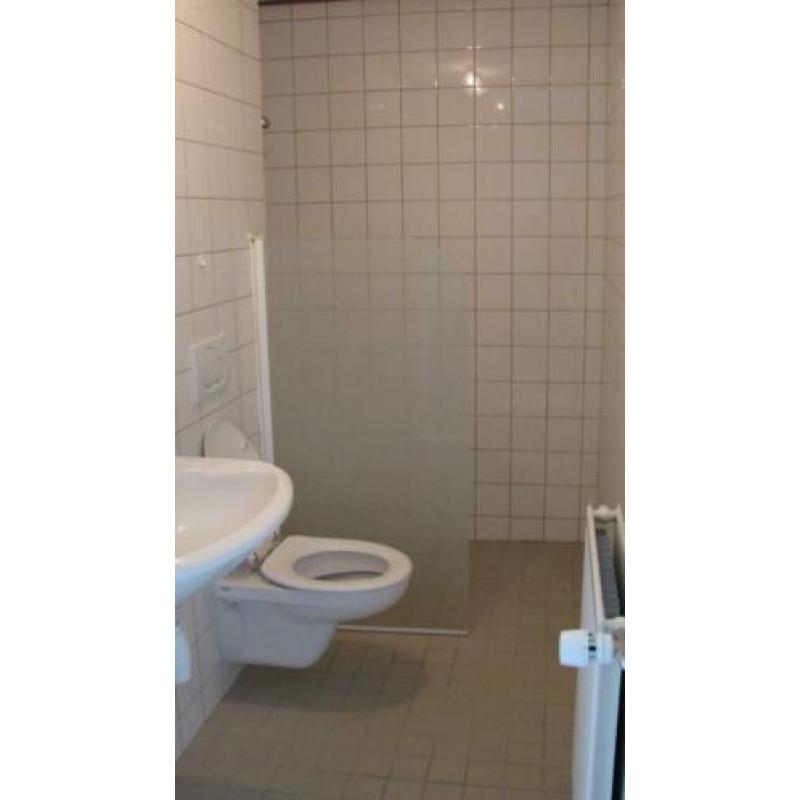 Ruime kamer in nette woning te Emmen Drenthe