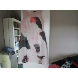 NIEUW!! zwart rokje van B Three maat 40 met mooi patroon