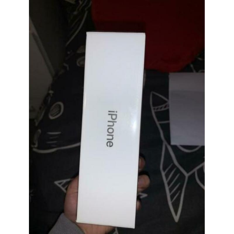Nieuwe IPhone11 256GB black te koop voor €850