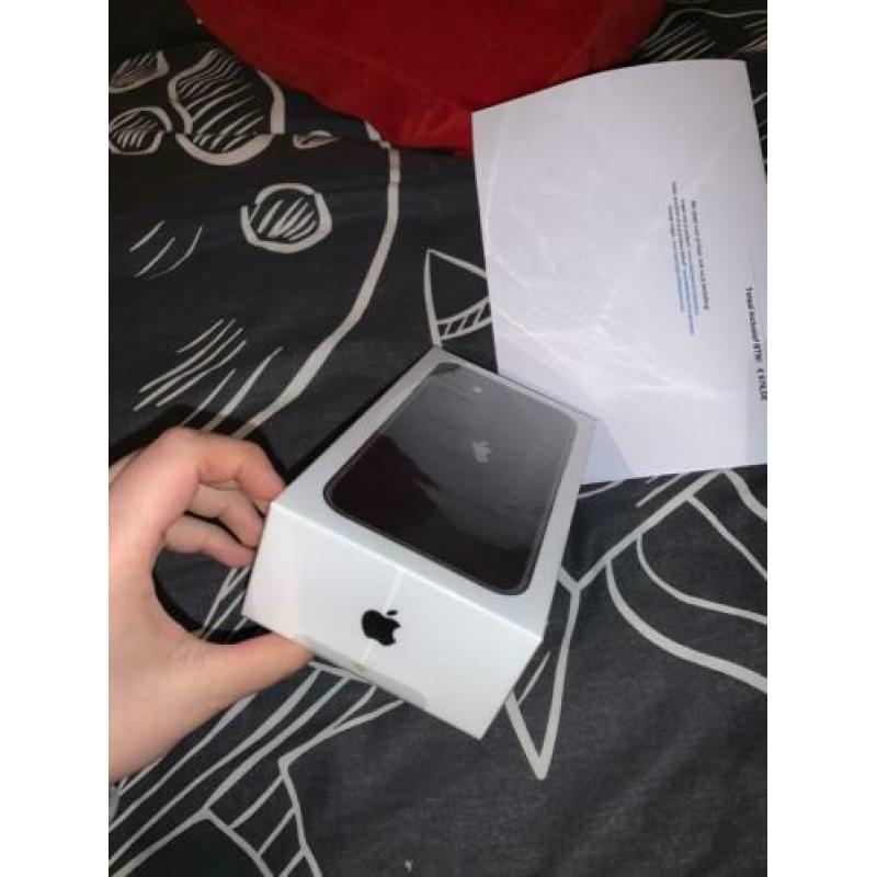Nieuwe IPhone11 256GB black te koop voor €850