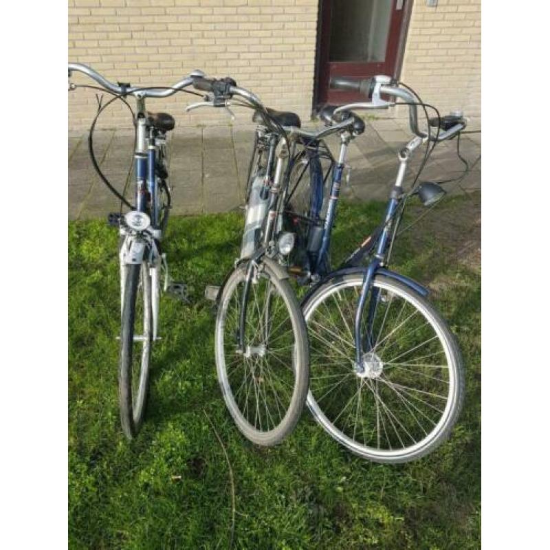3 fietsen defect .