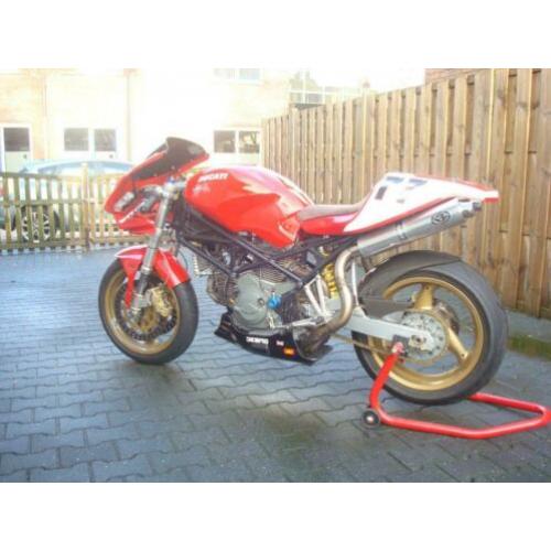 Te Koop Ducati 800 racer met frame plus kenteken