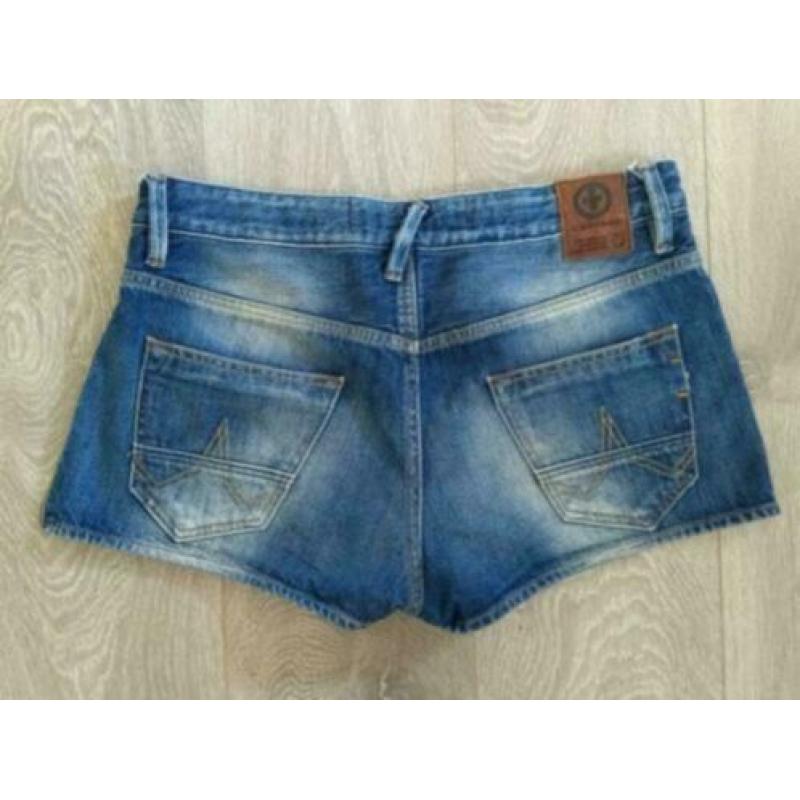 KUYICHI - Maat 28 Sexy Jeans Shorts met splitten NIEUWSTAAT