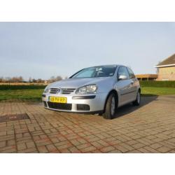 Volkswagen Golf 1.6 16V FSI 85KW 3D 2005 Grijs
