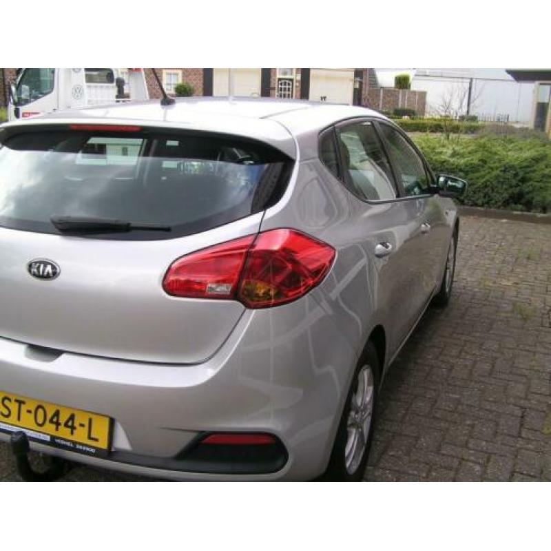 KIA Cee D 1.4 CVVT 105PK Navigator Plus Pack