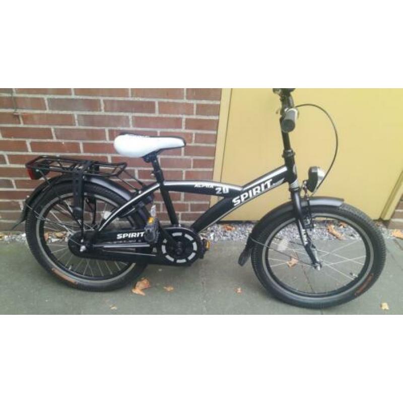 Spirit Alpha zwarte jongensfiets 20 inch