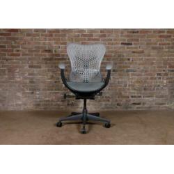Herman Miller Mirra bureaustoel bij TheReSales