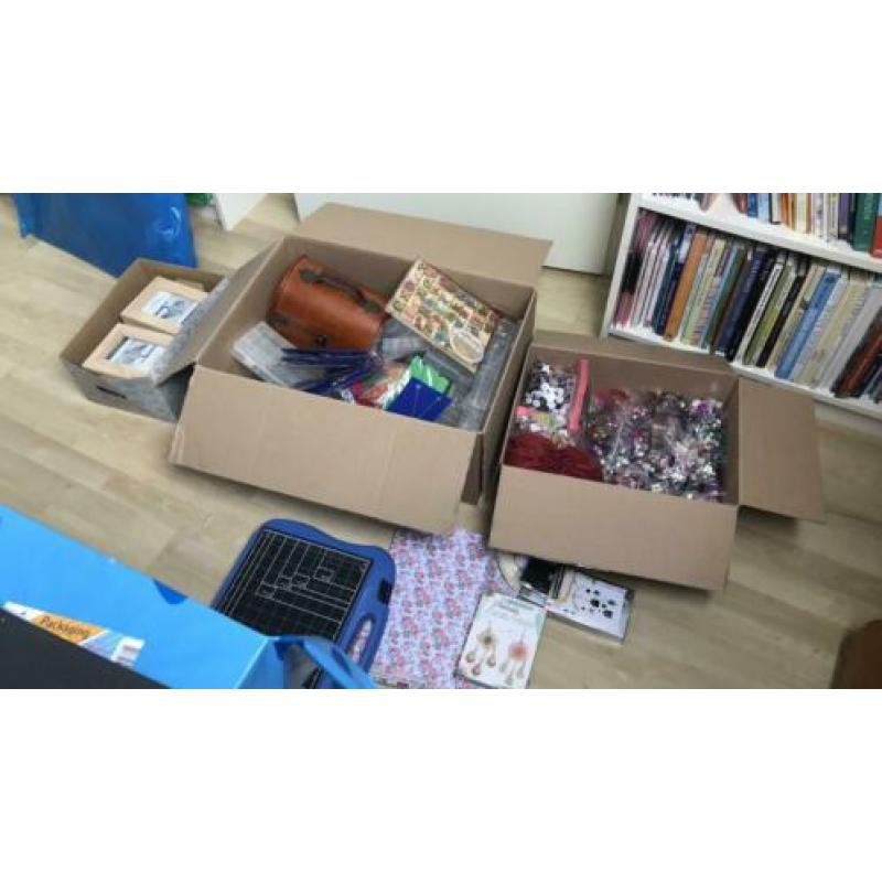 3 dozen hobby incl diamond painting