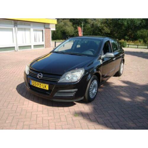 Opel Astra 1.6 Essentia