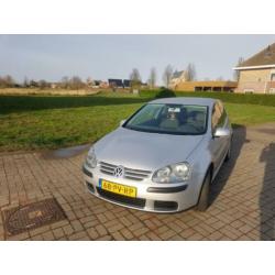Volkswagen Golf 1.6 16V FSI 85KW 3D 2005 Grijs